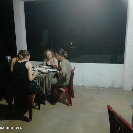 Rithu Homestay Sigiriya Bagian luar foto